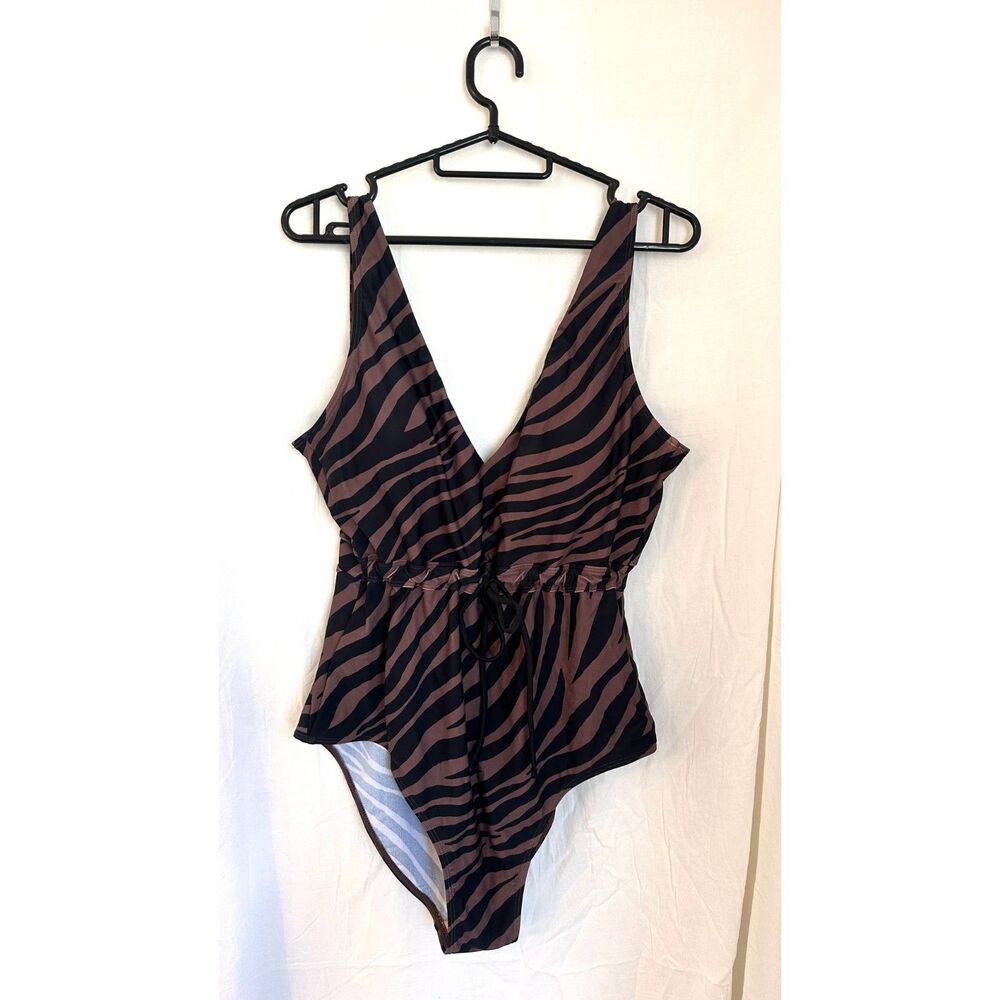 SUMMERSALT One Piece Swimsuit Size 10